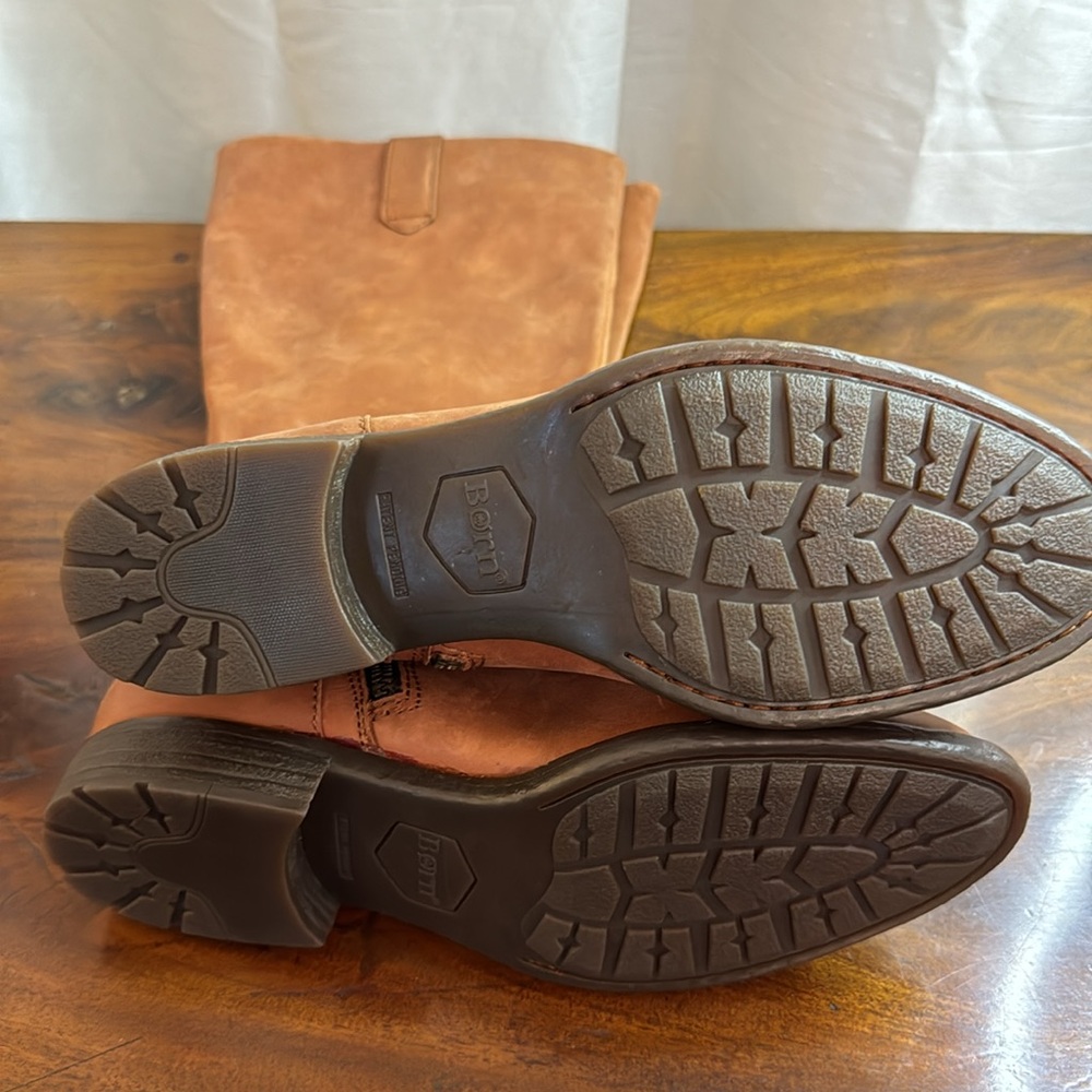 NWT!! Born Womens Shaunie $228.00 - Picture 3 of 5
